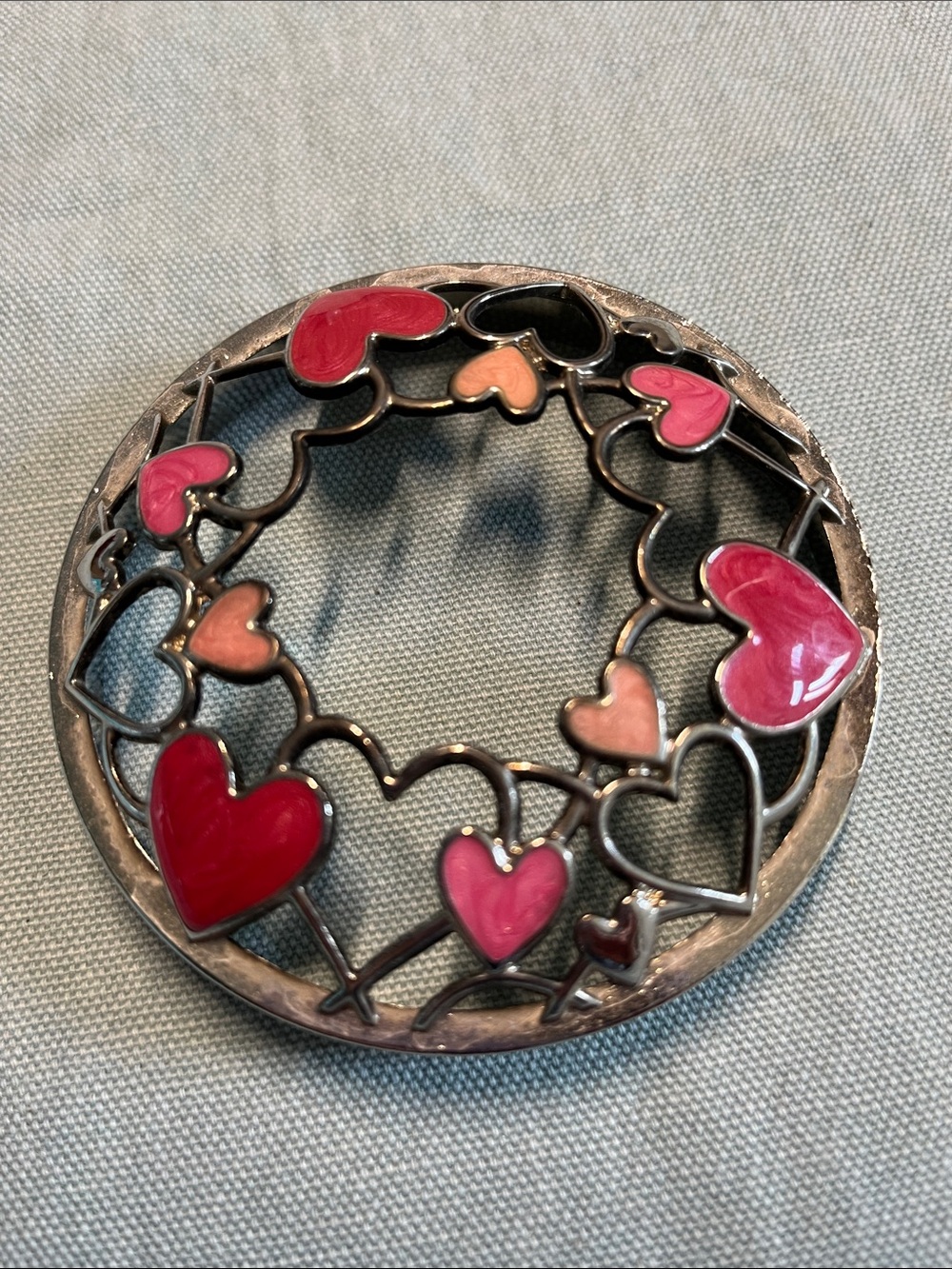 Yankee candle Illumalid Heart Motif Enamel Round Brooch - Pink & Red Hearts
